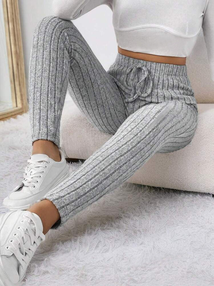 Stylish 3Sixty5 ChicStretch yoga pants in grey ribbed fabric for comfortable workouts
