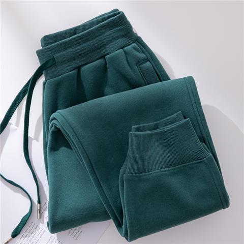 Stylish 3Sixty5 SnuggleStride Warm Joggers in a rich green color with a comfortable waistband